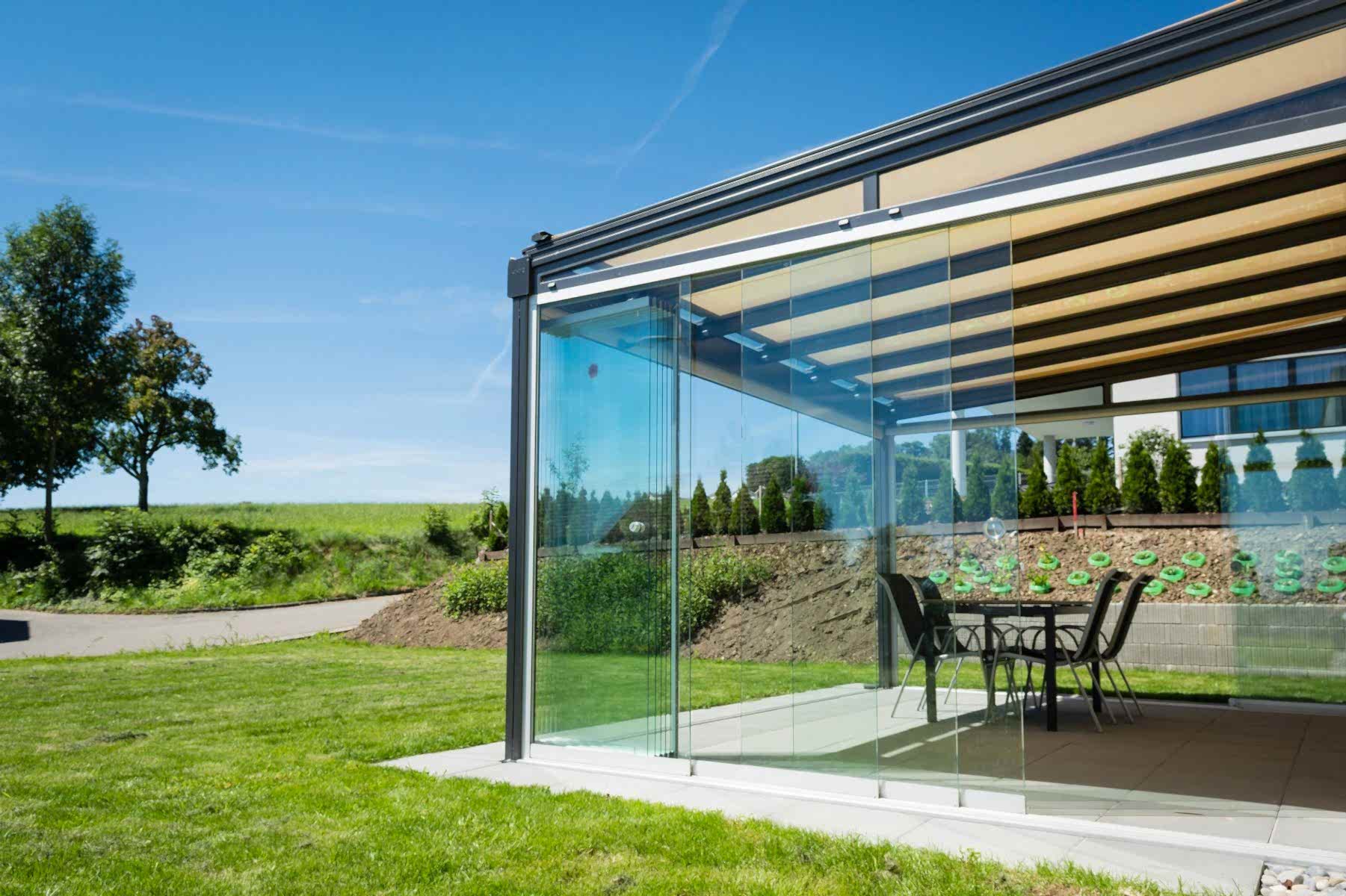 osteklenie-verandi-i-terrasi