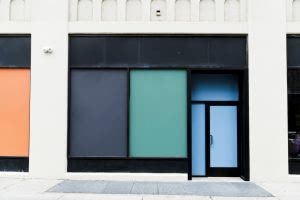 Входная группа в магазин