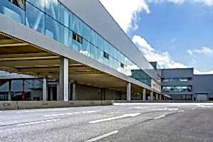 Фасадное остекление складов