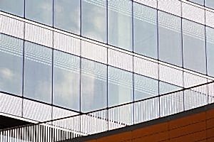 Полуструктурное остекление фасадов