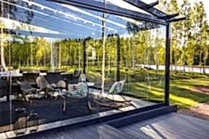 Безрамное остекление веранды